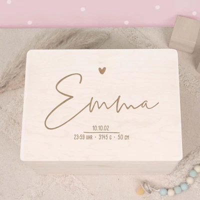 Erinnerungskiste mit Name personalisierbar Gravur Erinnerungsbox Geschenk Geburt - Bild 1 von 4