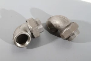 1 X Elbow Fitting 1½" 90° Angle Cast Iron IG-IG Threaded Fitting Black - Picture 1 of 12
