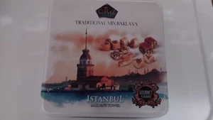 "Cerez Pazari Premium verschiedene Baklava Gebäck Geschenkkorb Blechdose - leer 8"" x 8""" - Bild 1 von 3