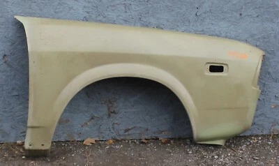 Guardabarros derecho de fibra de vidrio que se adapta a Subaru GF y GL 1978-1979 Foto 1 de 4