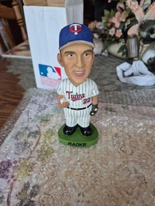 2001 Brad Radke Bobblehead + 3 cards including 2 rookie cards!!! Minnesota Twins - Picture 1 of 6