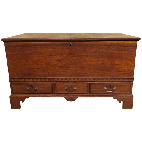Pennsylvania Walnut Country Blanket Chest with 3 Drawers Cover