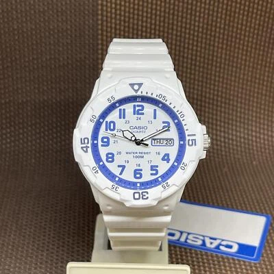 Casio MRW-200HC-7B2 Analog White Resin White Dial Diver Design Sport Men's Watch - Image 1 of 4