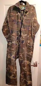 VINTAGE GAME WINNER Mens  LARGE 42/44 Camouflage Coveralls  Camo ARMY HUNTING - Picture 1 of 4