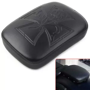 Rear Fender Passenger Pillion Pad Seat 8 Suction Cup For Harley Bobber Sportster - Picture 1 of 11