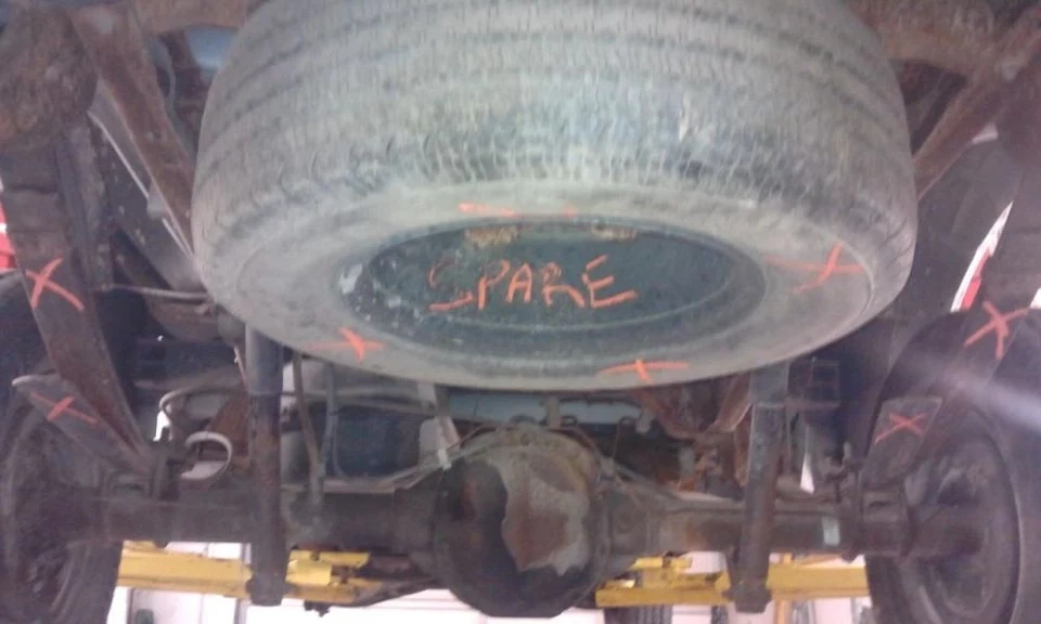 Harmonic Balancer 4.6L 8-281 Fits 97-04 FORD E150 VAN 316228 Foto 1 de 4