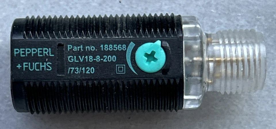 PEPPERL+FUCHS GLV18-8-200/73/120 188568 Photoelectric switch, NEW - Image 1 of 1