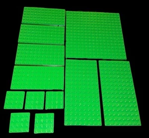 Lot Of 12 LEGO Plates 4x4 6x12 8x16 & 16x16 Bright Green - Picture 1 of 3