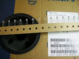 [100pcs] 27pF 100V 2% NP0 THT CERAMIC CAPACITORS PHILIPS - Picture 1 of 1