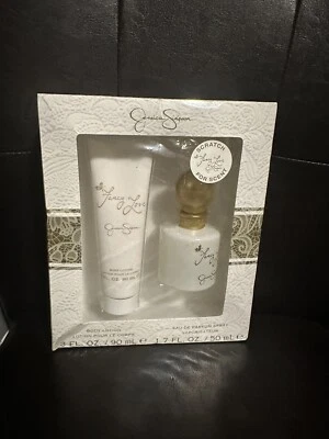 Juego de regalo de amor de lujo Jessica Simpson Foto 1 de 2