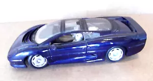 1992 JAGUAR XJ220 1:18 Scale Diecast Vehicle MAISTO Blue - Picture 1 of 9