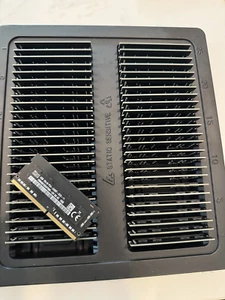 RAM SK Hynix 4GB 1Rx16 PC4-2400T-SC0-11 HMA851S6AFR6N-UH Lot of 50 - Picture 1 of 2