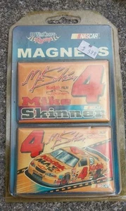 Imanes NASCAR Mike Skinner (Juego de 2) Nuevos Sellados WinCraft Racing De Colección NUEVO DS - Imagen 1 de 1