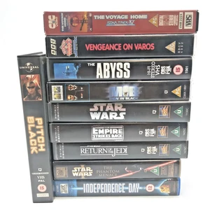 X10 VHS Video Bundle Sci-Fi - Pitch Black/Star Wars/Dr Who/Star Trek/Abyss +More - Picture 1 of 11