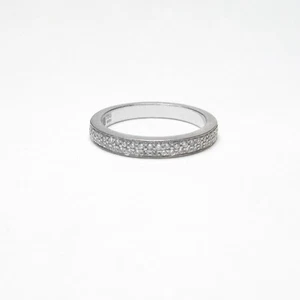 EE Estate 18K White Gold 42 Round Brilliant Cut Diamond Band Style Ring 0.20 Cts - Picture 1 of 5