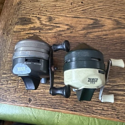 2 carretes Spincast Zebco 404 vintage ambos carretes de pesca simples funcionando Foto 1 de 4