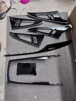 2013 Audi S6 piano preto acabamento interno incrustações fabricante de equipamento original  - Imagem 1 de 4