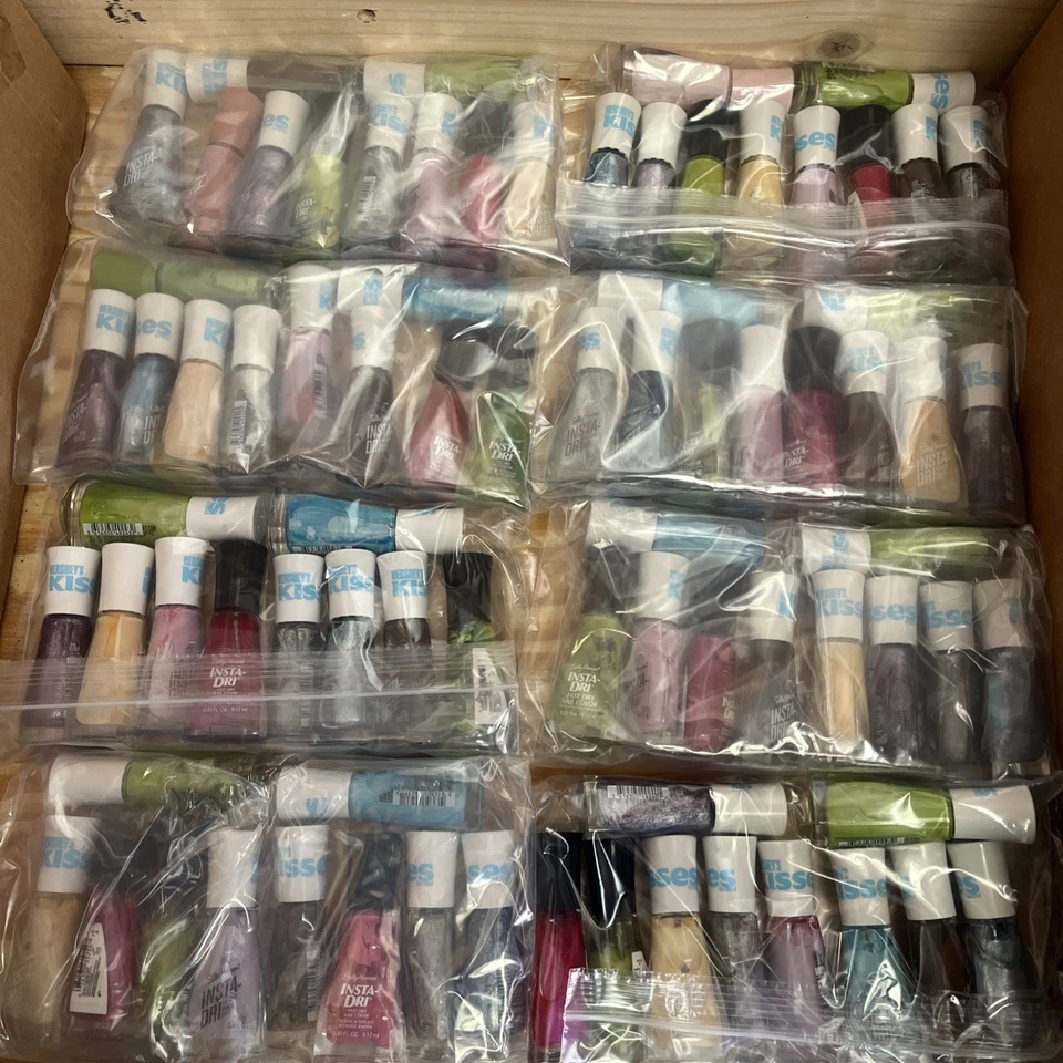 Esmalte de uñas Sally Hansen Insta Dri lote de 10 (colores aleatorios) Foto 1 de 4