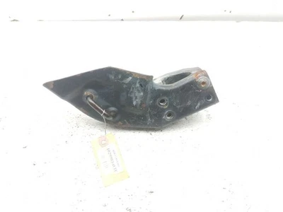 Soporte de montaje de cinturón de seguridad delantero izquierdo 15 Kubota RTV 900 Foto 1 de 4