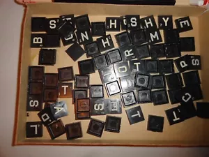 Vintage 1957 Transogram Anagrams Incomplete 82 tiles 2 racks - Picture 1 of 8