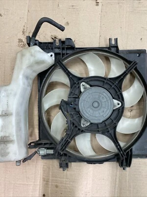 Subaru Impreza 2012 2013 2014 2015 2,0 L radiador ventilador motor LH OEM Foto 1 de 4