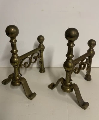 Пара антикварных латунных андиронов 1800-х годов камин огненные огни золотой шар королевский свиток - Изображение 1 из 4