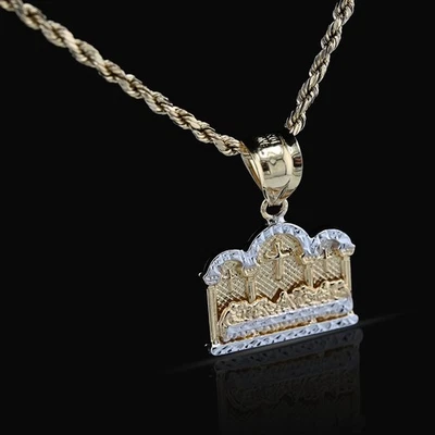 10k Yellow & White Gold Diamond-Cut Mens Last Supper Pendant Religious 2g Charm - Image 1 of 4