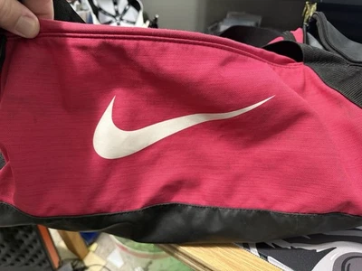 Nike Mujer Rosa Bolso Fin de Semana Lona Entrenamiento Ejercicio Viaje Gimnasio ENVÍO RÁPIDO Foto 1 de 4