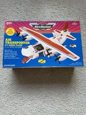 Игровой набор и автомобили грузовой самолет Micro Machines Air Transporter C-7 1988 Galoob в коробке - Изображение 1 из 4