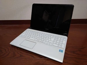 Sony Vaio SVE151B11N Intel Core i7-3632QM HDD 1TB RAM 8GB 15.5 Inch Win 10 Home - Afbeelding 1 van 7