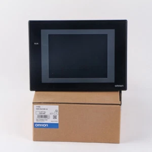 Ein neuer Omron Touchscreen NS5-SQ10B-V2 NS5SQ10BV2 - Bild 1 von 4