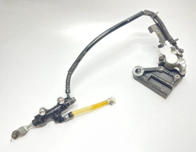 Kawasaki Ninja 250R 2012 OEM pinza de freno trasera cilindro maestro Foto 1 de 4