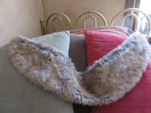 Pretty Fur Scarf Collar - Picture 1 of 12