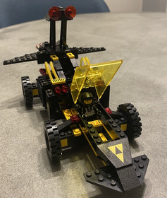 Vintage LEGO Blacktron Space: Battrax (6941)