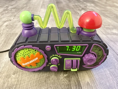 NICKELODEON N200 1995 TIME BLASTER AM/FM ALARM CLOCK RADIO - SUPER CLASSIC GEM!! Cover