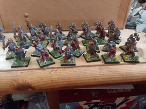 28 28mm metal miniatures well painted dwarfs - Picture 1 of 1