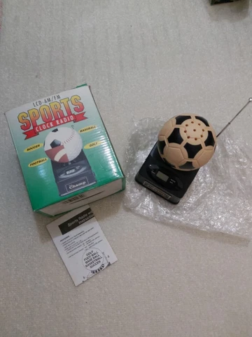 NOS - Vintage SPORTS Clock & Radio (Soccer Design) 1994 Cover