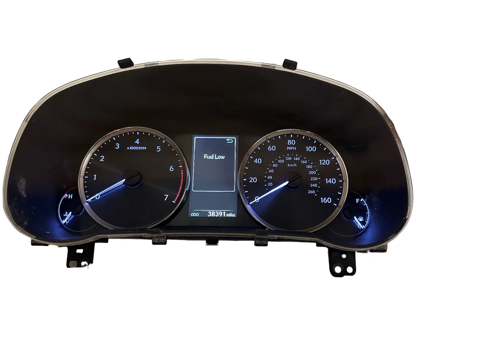 Cuadro de instrumentos velocímetro Lexus IS200T 2017 indicadores del panel de instrumentos 38.391 millas Foto 1 de 3