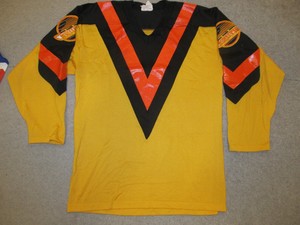 canucks yellow jersey