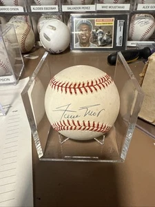 Willie Mays Signed Rawlings Baseball Guaranteed To Pass Any 3rd Party - Picture 1 of 9