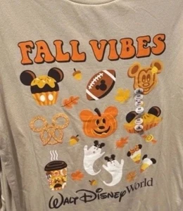 Camiseta 2025 Walt Disney World “Fall Vibes” Adulto (3XL) XXXLarge 💥🍁 - Imagen 1 de 2
