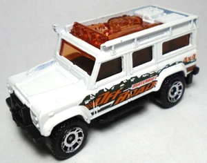 2015 MATCHBOX '97 LAND ROVER DEFENDER 110 4X4 WHITE 1:64 DIECAST 2.75" SUV TRUCK - Picture 1 of 6