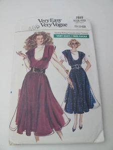 Very Easy Very Vogue Pattern 7555 Misses' Petite Pullover & Top 18-20-22 ungeschnitten (O) - Bild 1 von 6