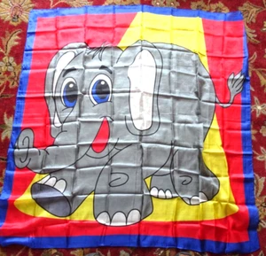 MAGIC - Magician's silk 45" Happy Elephant by Gosh - David Ginn - Picture 1 of 2