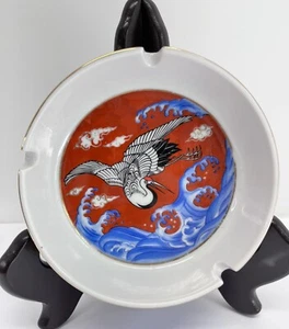 Takahashi Shokai red crane and sea waves porcelain gold rim ashtray - Picture 1 of 7
