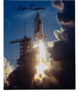 USA Autographed Photo Robert Bob Crippen NASA STS 1 Mission Shuttle Columbia 253 - Picture 1 of 1