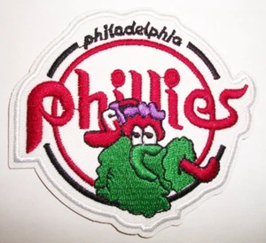 Philadelphia Phillies Fanatic ~ bestickter PATCH ~ 3 1/2" x 3 1/8" ~ Bügeln oder Nähen ~ MLB - Bild 1 von 1
