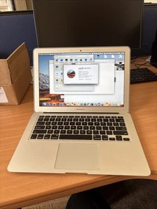 MacBook Air 2017 - Zdjęcie 1 z 4