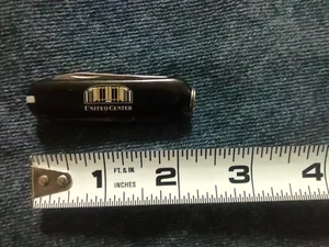 Victorinox Swiss Army Knife  Caddy 58mm black  United Center logo removable pen - Picture 1 of 3