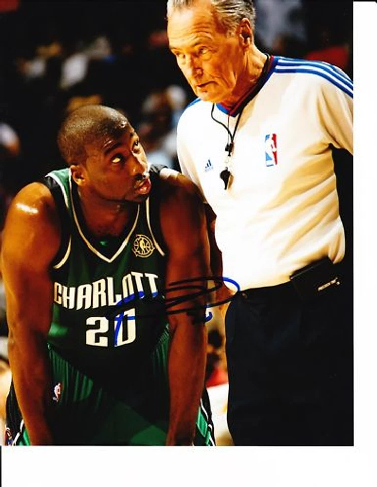 CHARLOTTE BOBCATS RAYMOND FELTON SIGNED 8X10 - Image 1 of 1